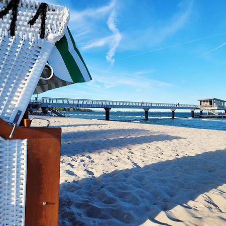 Gemuetliche & Moderne Ferienwohnung - Nur 7 Gehminuten Vom Strand Entfernt, Inklusive Parkplatz Und Gartenzugang シャルボイツ エクステリア 写真